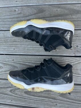 Jordan Air Jordan 11 Retro Low 72-10 Black Size 12 Men's Athletic Sneakers